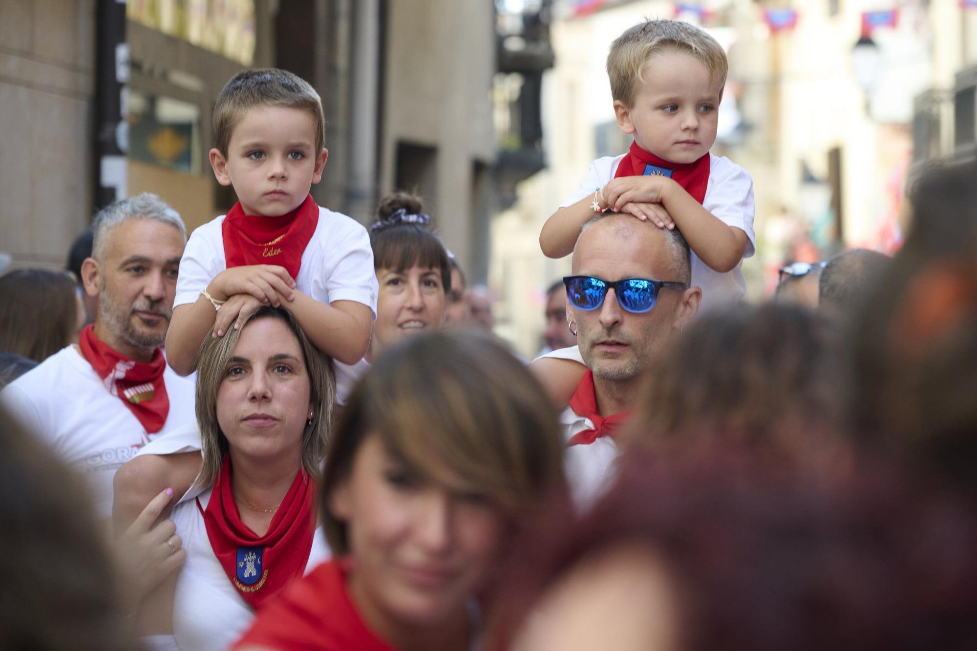 Fotos del cohete de fiestas de Lumbier 2025