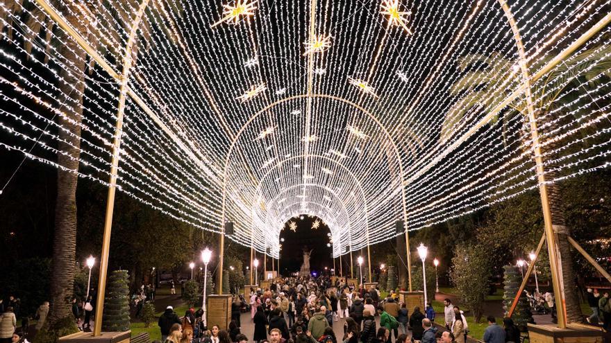 Bilbok gaur piztuko ditu Gabonetako argiak