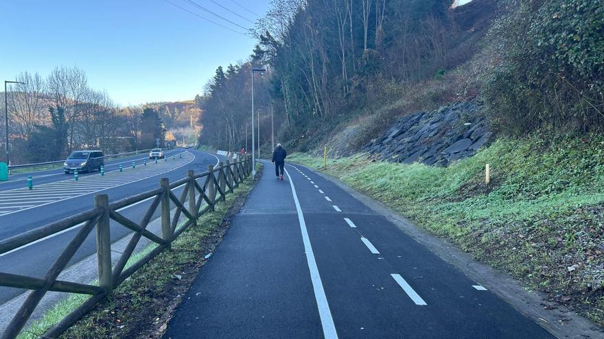 Un nuevo tramo peatonal unirá de forma segura Aozaratza con Urkulu para finales de año