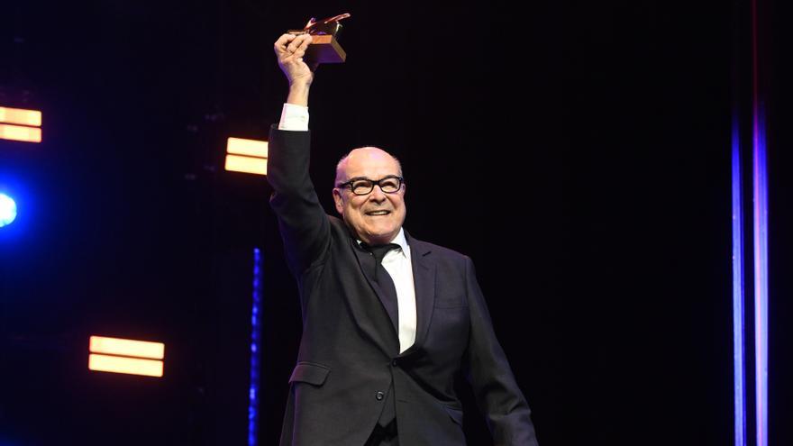 Antonio Resines, Premio de Honor de la I edición de los Premios Anillos de Oro