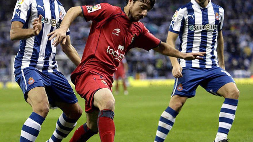 Osasuna gana al Espanyol y logra oxígeno para Mendilibar