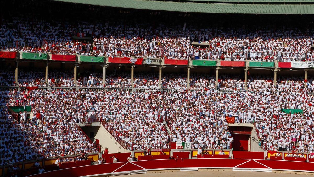 Fotos de ambiente dentro de la plaza de toros