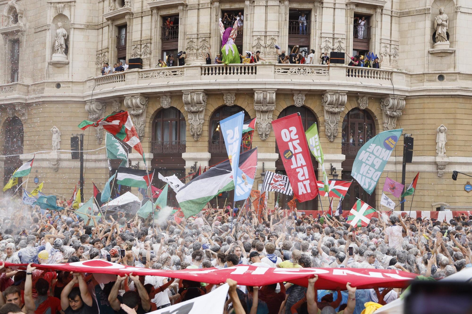 Bilbao está de fiesta: fotos del primer día de Aste Nagusia 2025