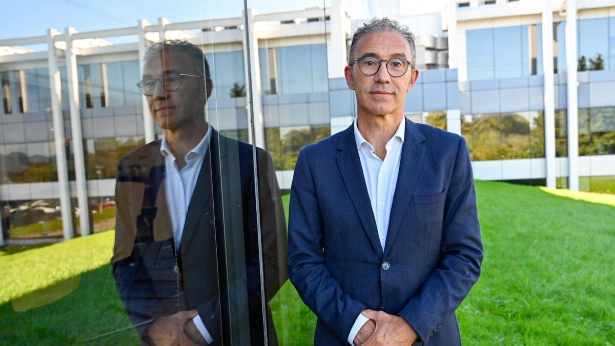 El director general de Ibernova, Gonzalo Fernández, en la sede de Donostia.