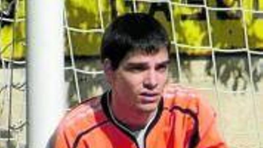 Javier Alfaro.