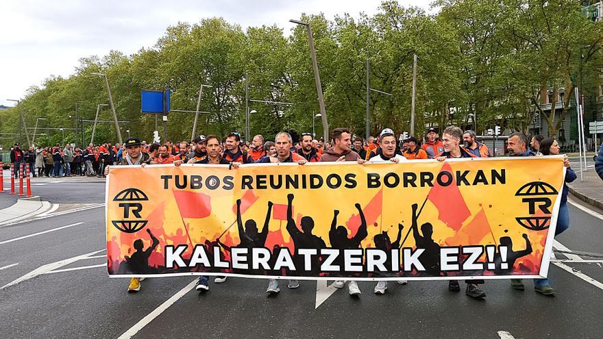 Trabajo valida las firmas para la asamblea que decidirá sobre la huelga en Tubos Reunidos