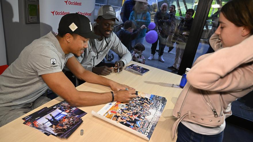 Los hombres de negro comparten su gran momento