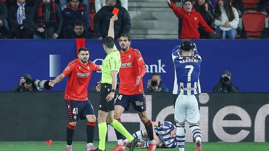 El Comité de Disciplina de la Federación Española de Fútbol (RFEF) sanciona con un partido a Arguibide y Catena