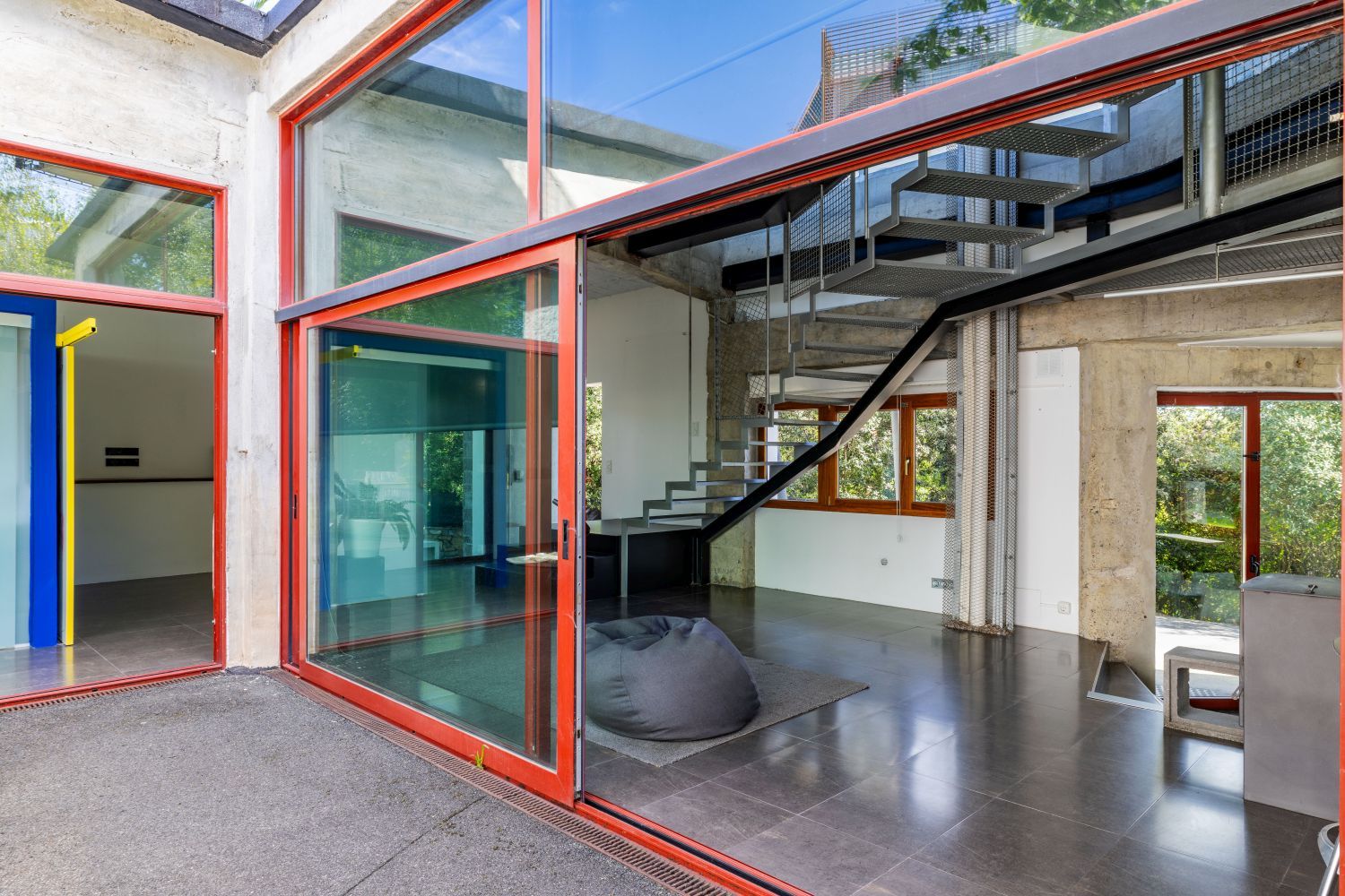 Exclusiva Villa Bifamiliar en venta en un paraíso, ubicada en el Alto de Zorroaga, en San Sebastián