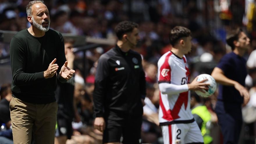 Matarazzo, tras el empate ante el Rayo: «Creo que el árbitro tomó decisiones correctas»