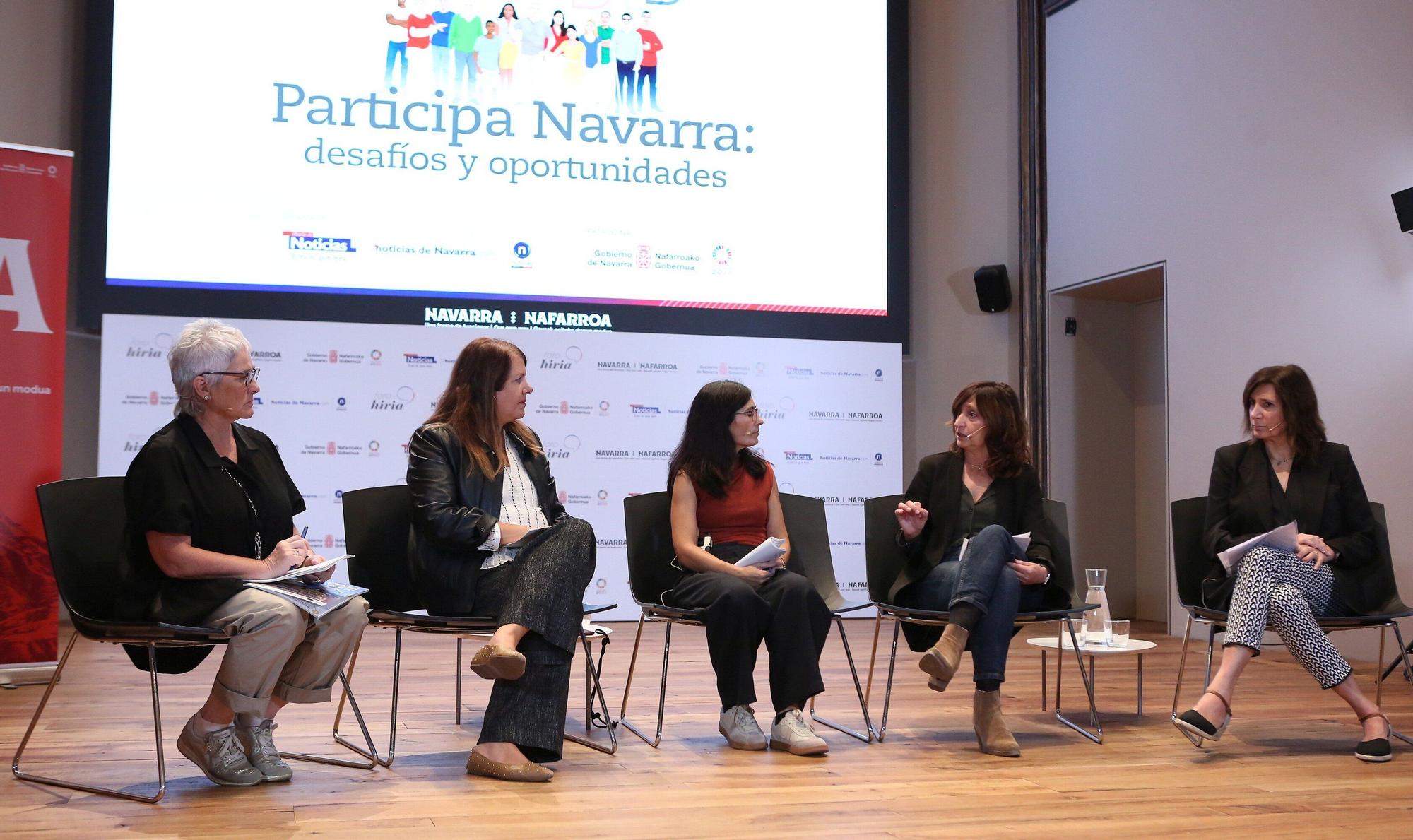 Fotos del Foro Hiria 'Participa Navarra: desafíos y oportunidades'