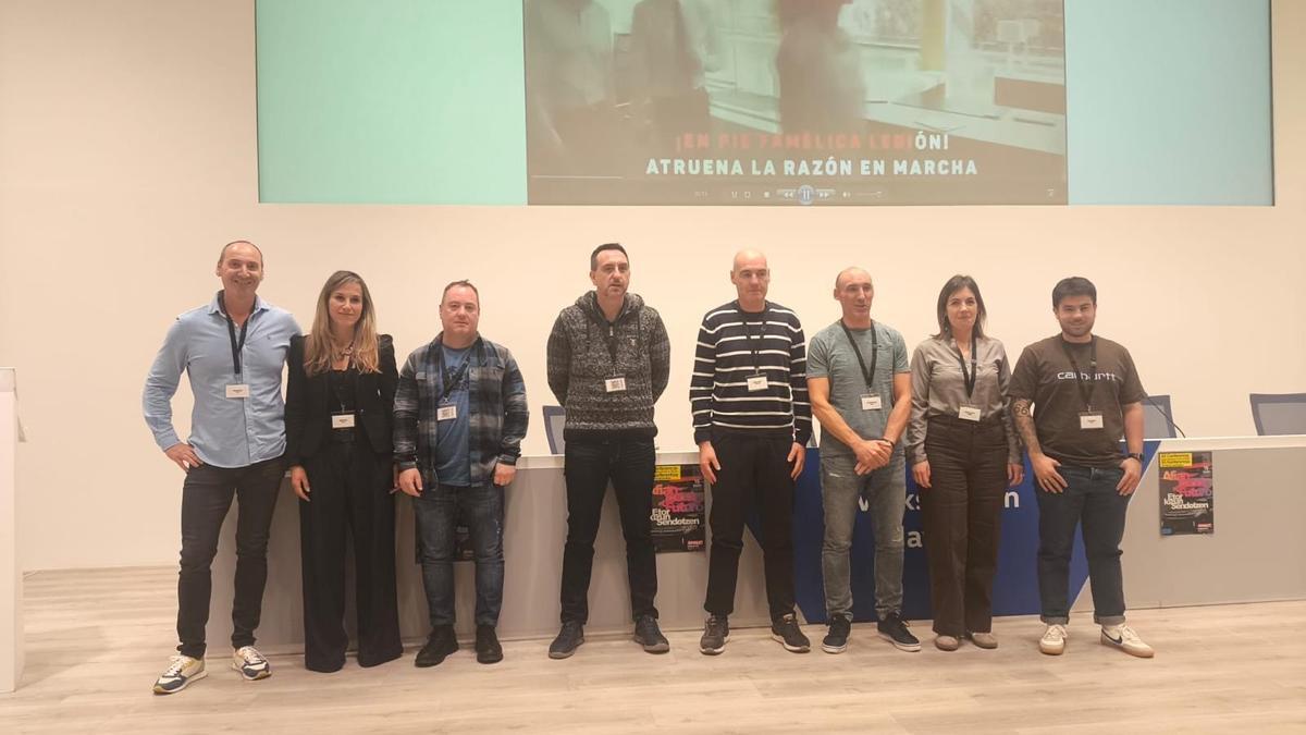 Carlos Zalduendo y su equipo