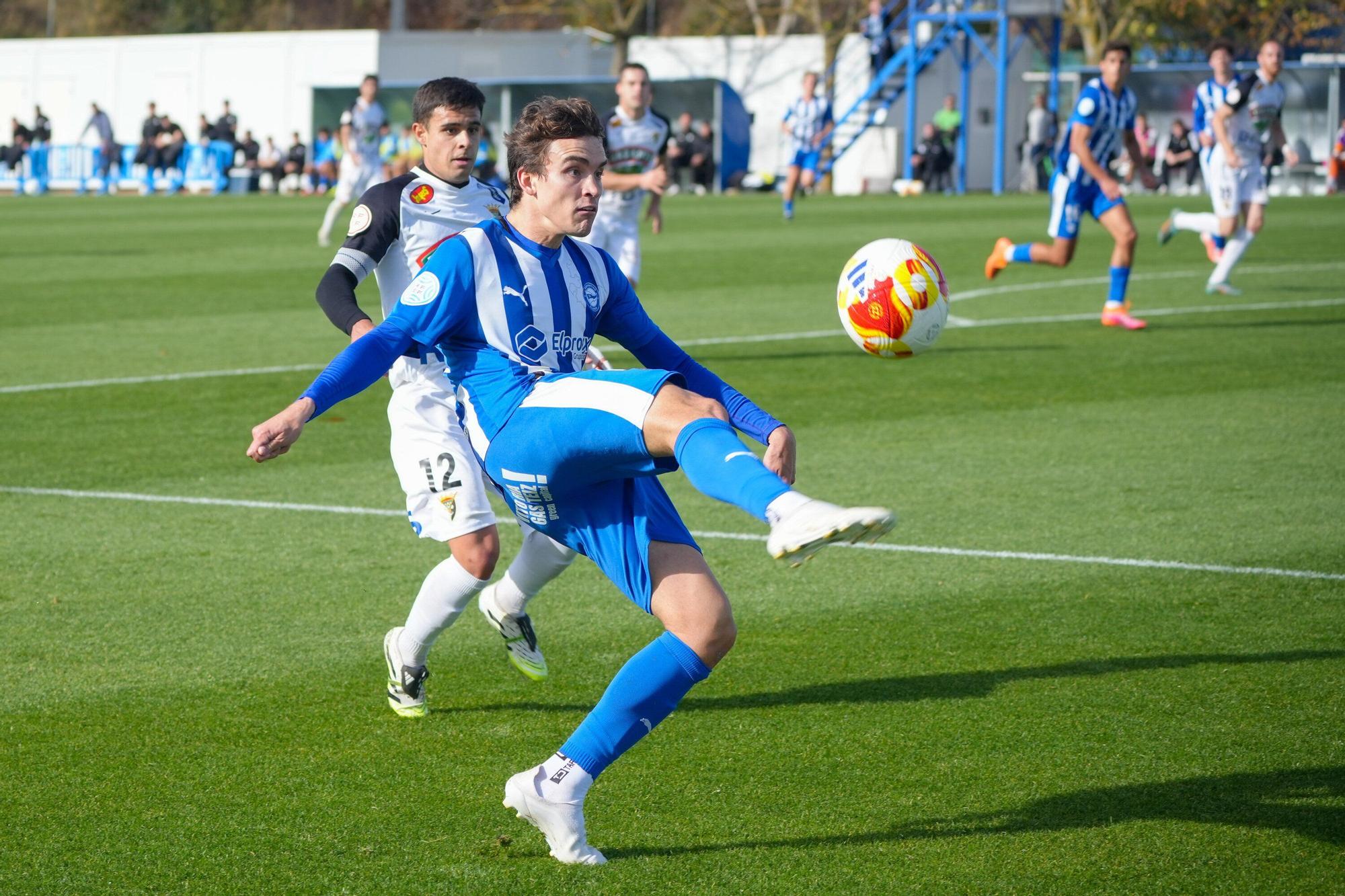 En imágenes: Alavés B derrota al Tudelano