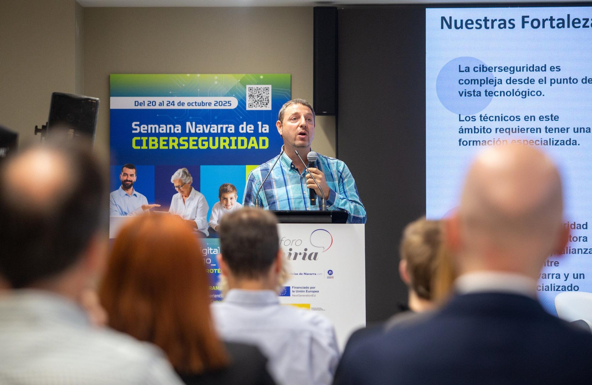 Fotos del Foro Hiria sobre ciberseguridad