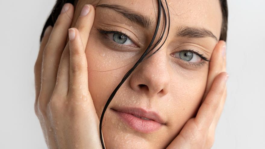 El limpiador que rejuvenece tu cutis: purifica la piel y la mantiene radiante