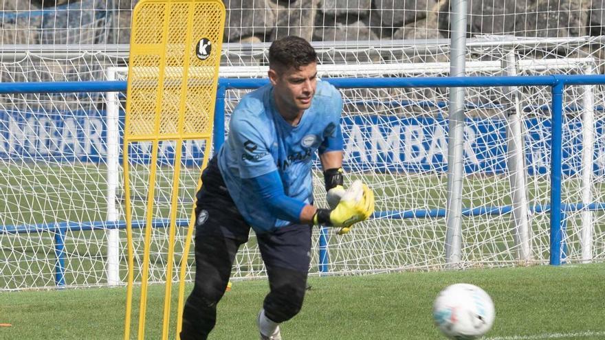 Raúl Fernández: &quot;Me siento bien y con ganas de aprovechar la oportunidad&quot;