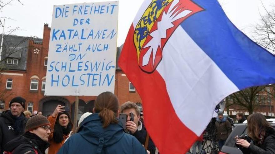 La Fiscalía ve improbable una decisión sobre la extradición  de Puigdemont de Alemania esta semana