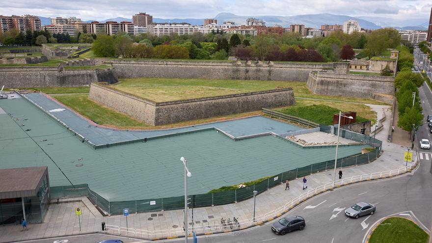 Una manta de 15.557 m2, superior a dos campos de fútbol, para proteger la Estación de Autobuses de Pamplona