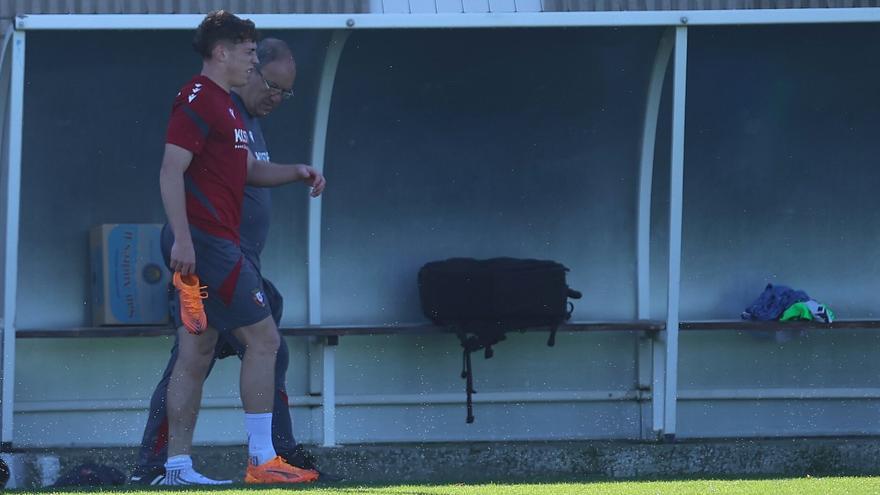 Víctor Muñoz no acaba el entrenamiento por culpa de un traumatismo en el tobillo izquierdo