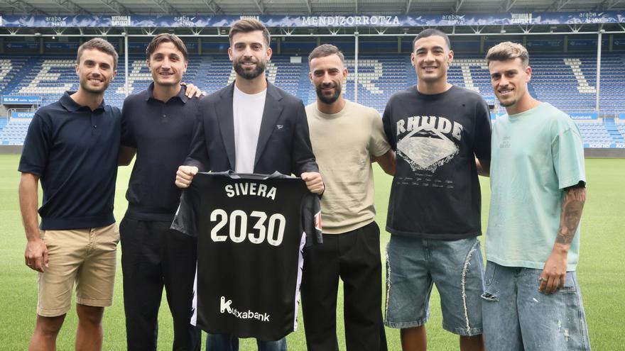 Antonio Sivera: "Quiero ser una leyenda del Alavés"