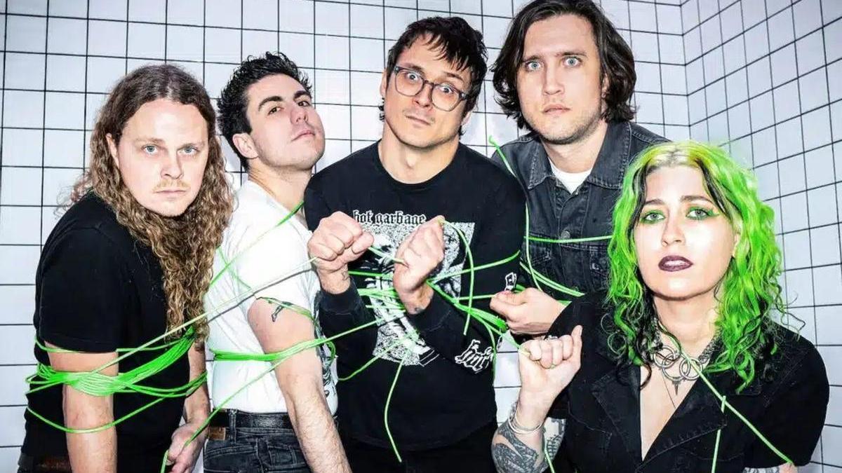 Frankie and The Witch Fingers.