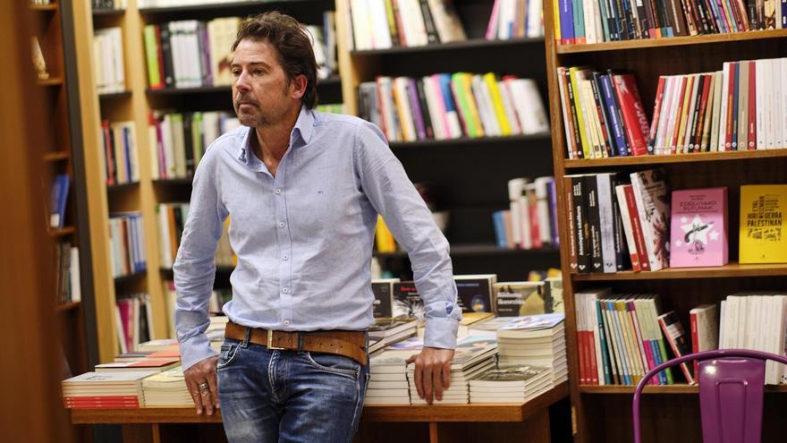 Ignacio Lloret reúne “11 bocados literarios” en el volumen ‘Si no fuera por ti’