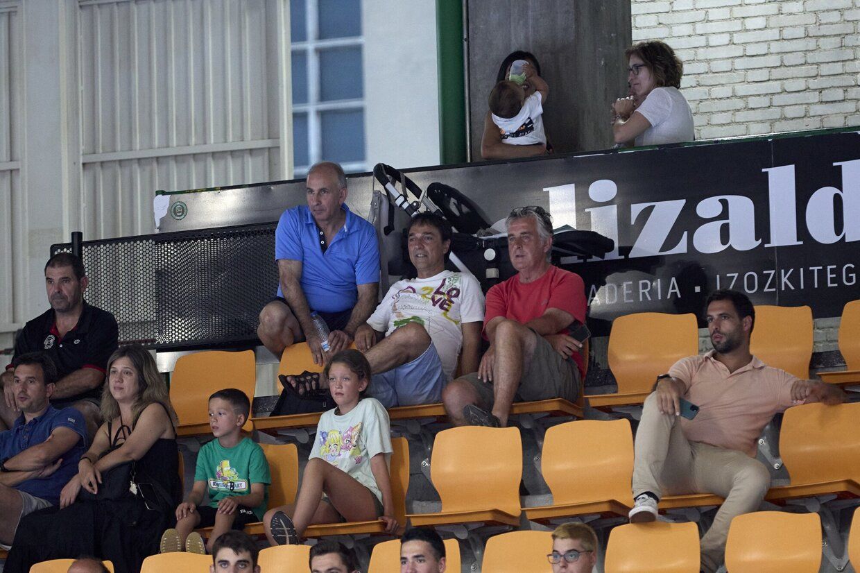 Osasuna - Magna remonta en su primer partido de la temporada