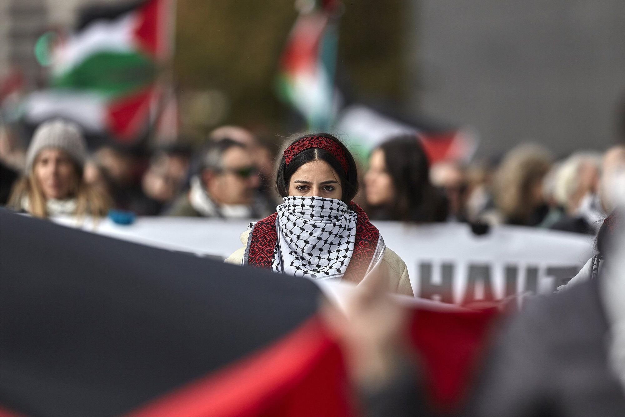 En fotos | Iruña reclama la "ruptura de relaciones con Israel"