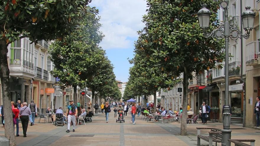 Vitoria renueva la iluminación de la calle Dato con 52 nuevos puntos de luz