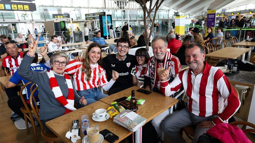 La afición del Athletic viaja a Dortmund: &quot;Siempre nos crecemos contra los equipos grandes&quot;