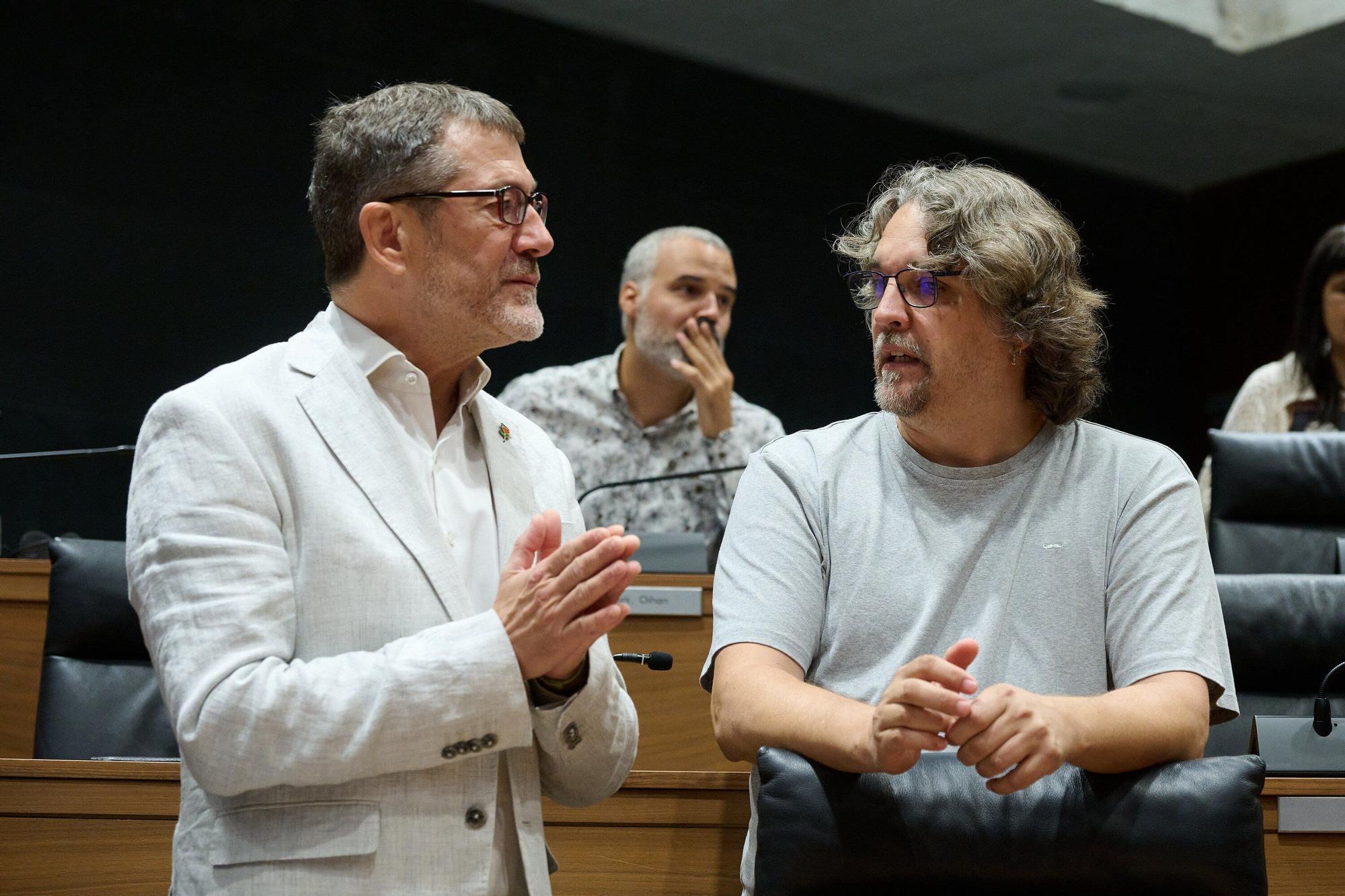 Fotos del pleno del Parlamento de Navarra este jueves, 18 de septiembre