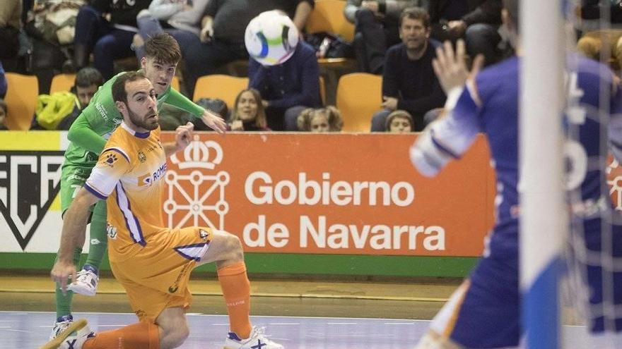 Raúl frena al Magna
