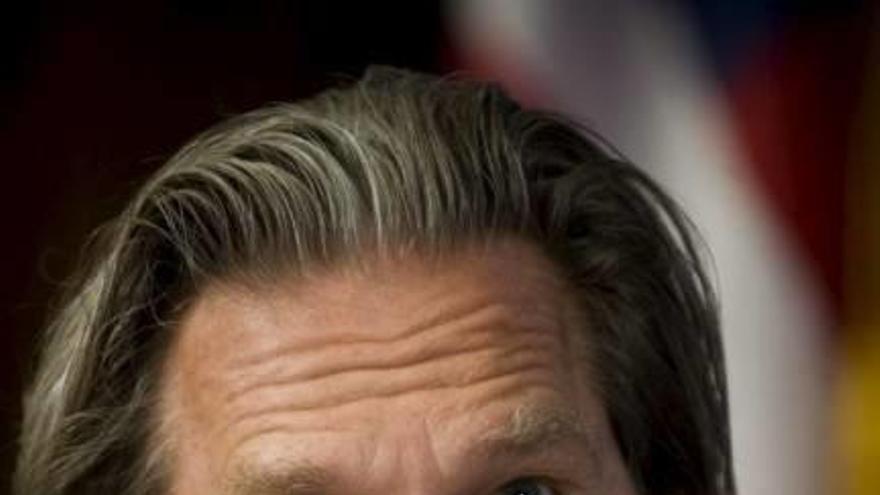 El actor Jeff Bridges lanzará un disco en solitario
