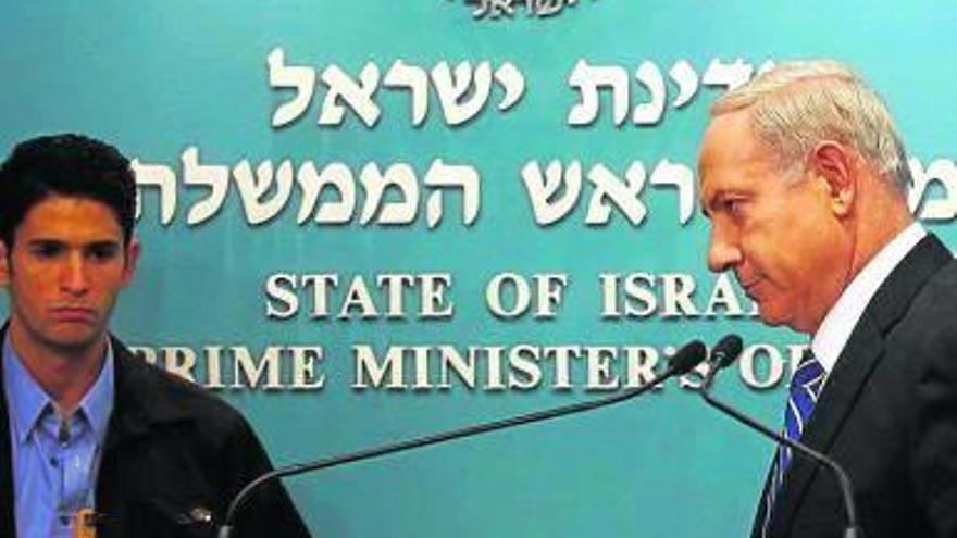 Netanyahu anuncia el adelanto electoral.