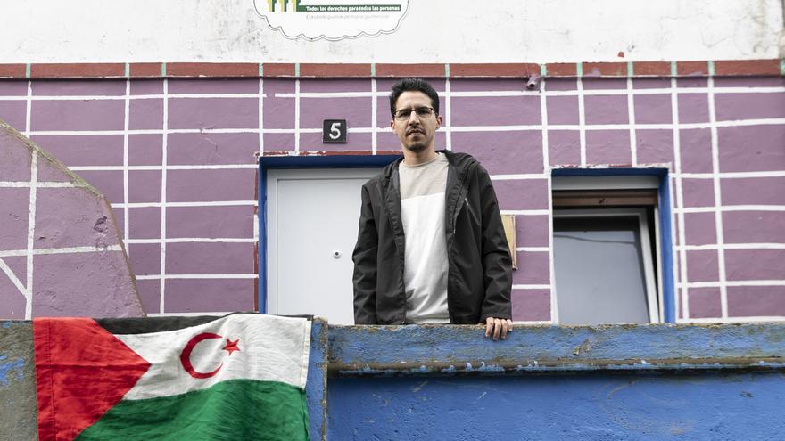 Un saharaui en Bizkaia: activismo, exilio y vida sin nacionalidad