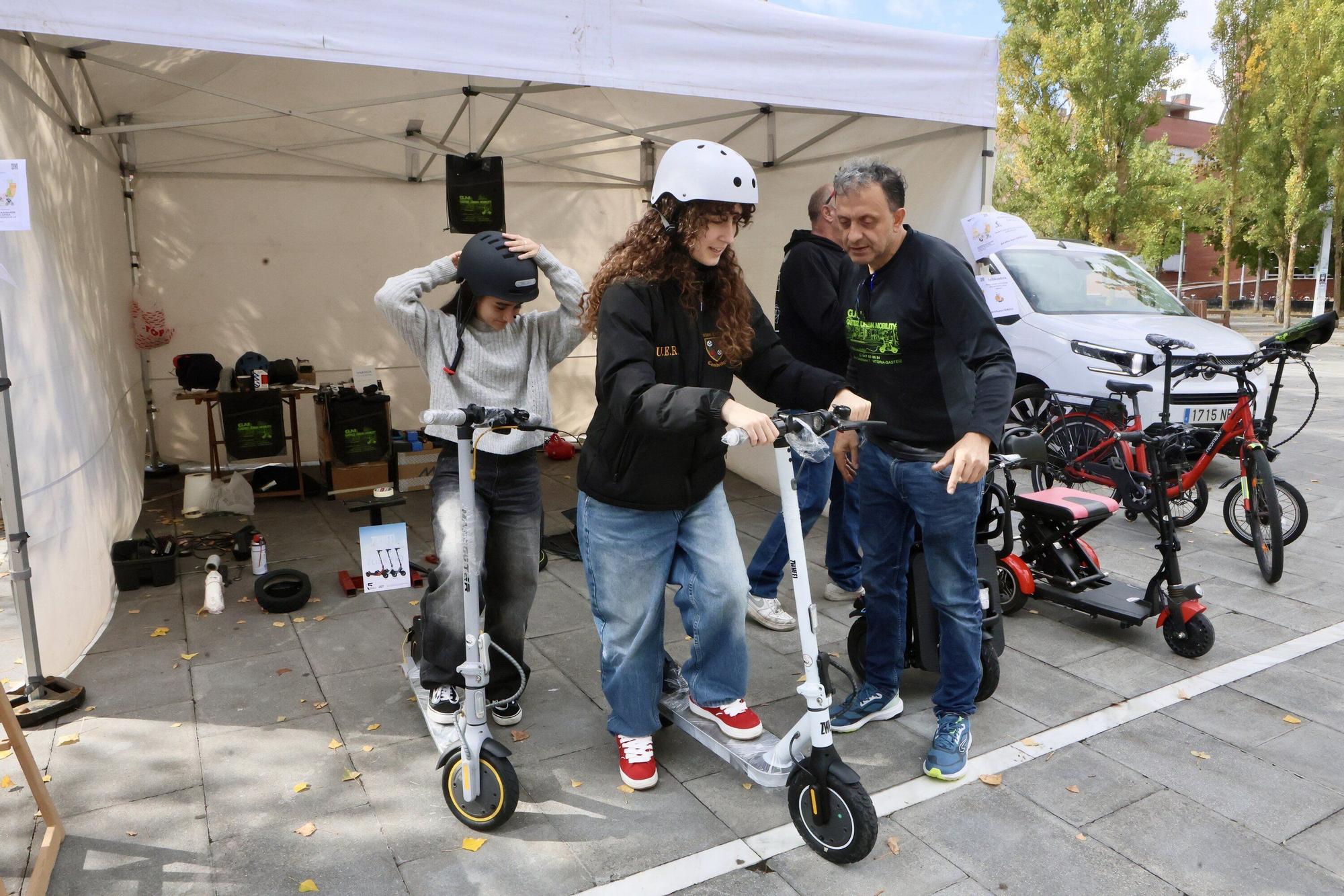 En imágenes: La EHU acoge diferentes actividades de la Semana Europea de la Movilidad