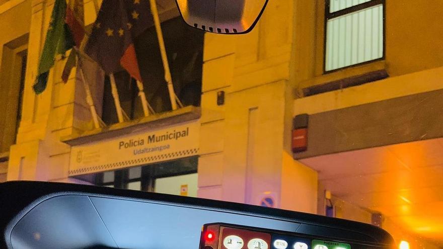 Sucesos en Pamplona | Acaba detenido tras caerse de un tercer piso al intentar entrar en su casa por la ventana