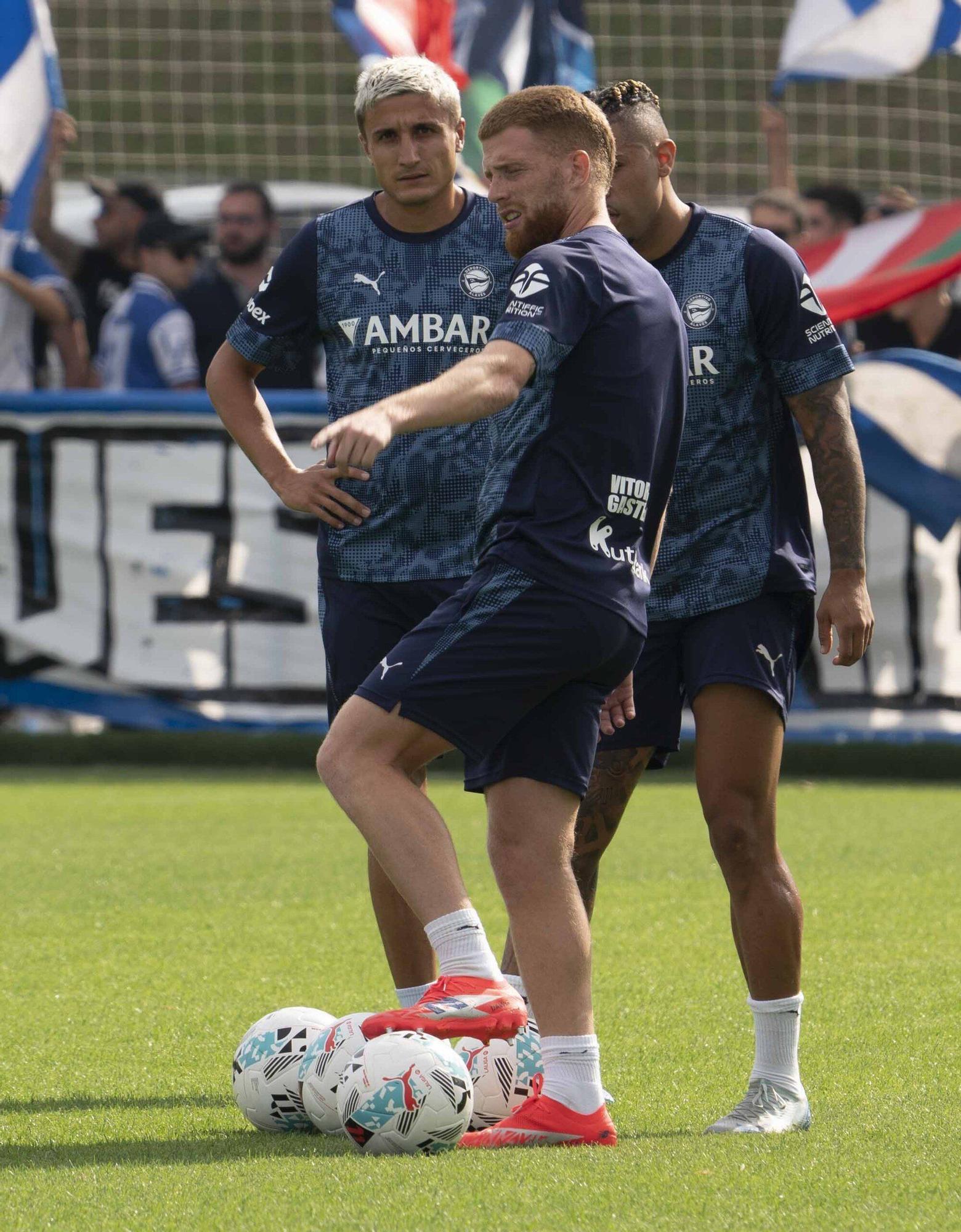 En imágenes: Una afición entregada al Alavés