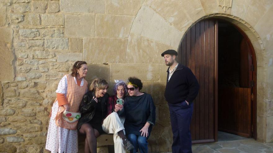 El grupo de teatro Karretabidea actuará este viernes en Tafalla