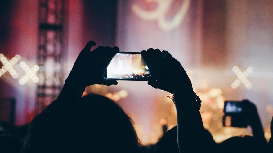 Móviles en los conciertos