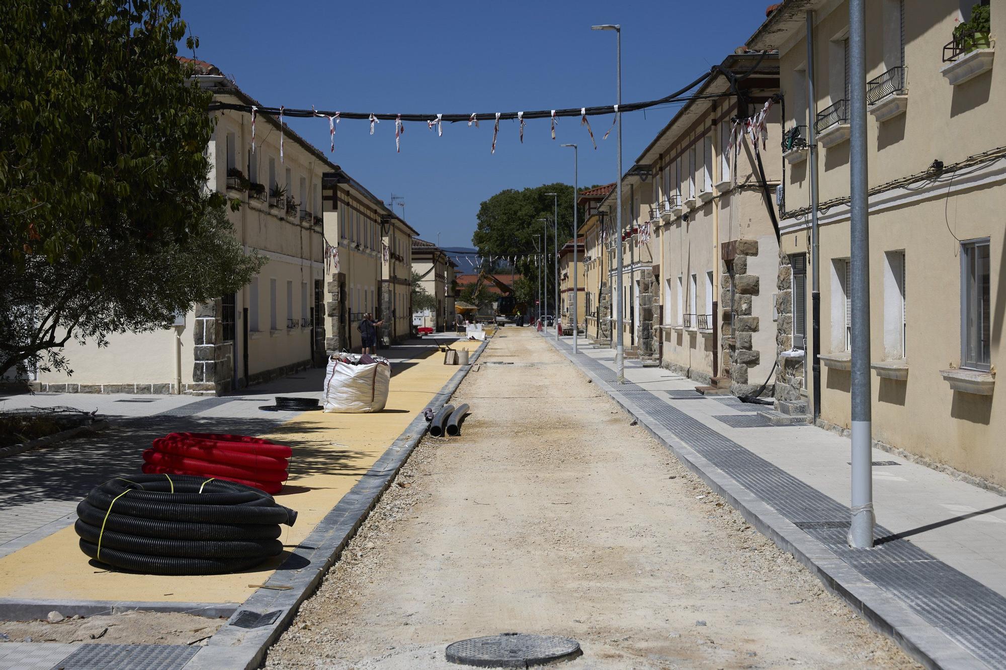 Fotos de las obras en Pamplona, que no descansa ni en verano