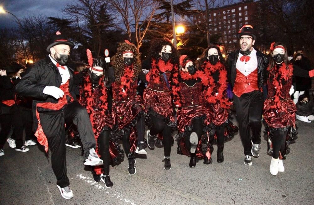 Encuentra el desfile de tu comparsa
