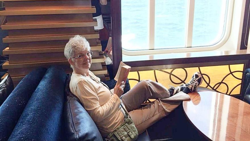 Una profesora jubilada deja su casa para irse a vivir a un crucero en alta mar: “Me sale mucho más barato”