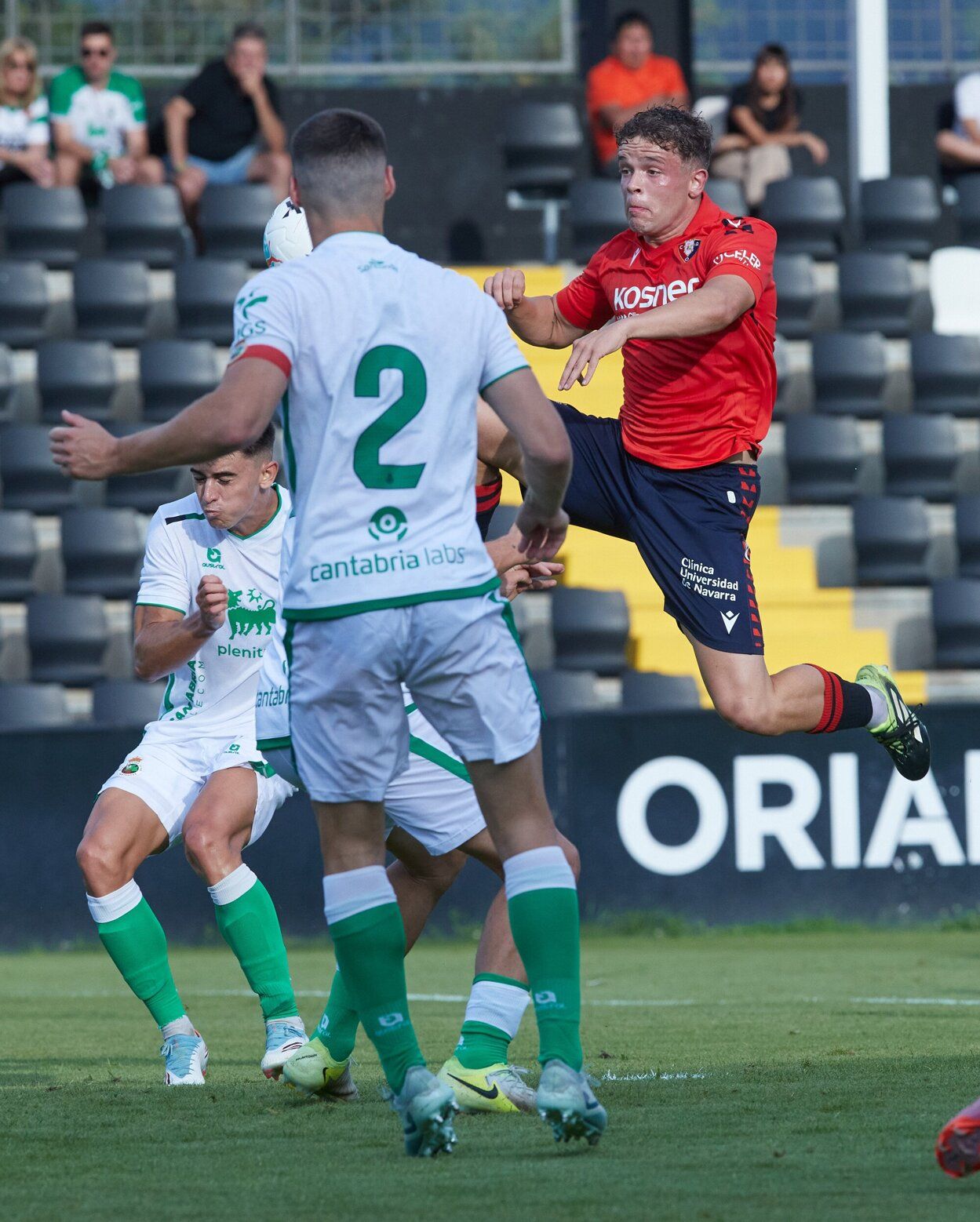 Fotos del partido amistoso entre Osasuna y Racing