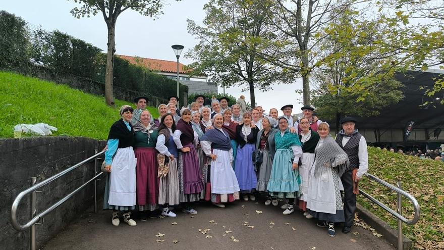 Gorantzaileak Dantza Taldea cumple 60 años