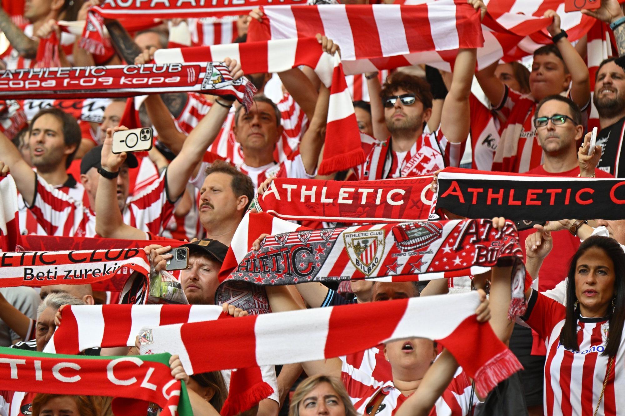 En imágenes: ¿Has estado en San Mamés viendo el Athletic-Arsenal? Búscate en nuestra galería