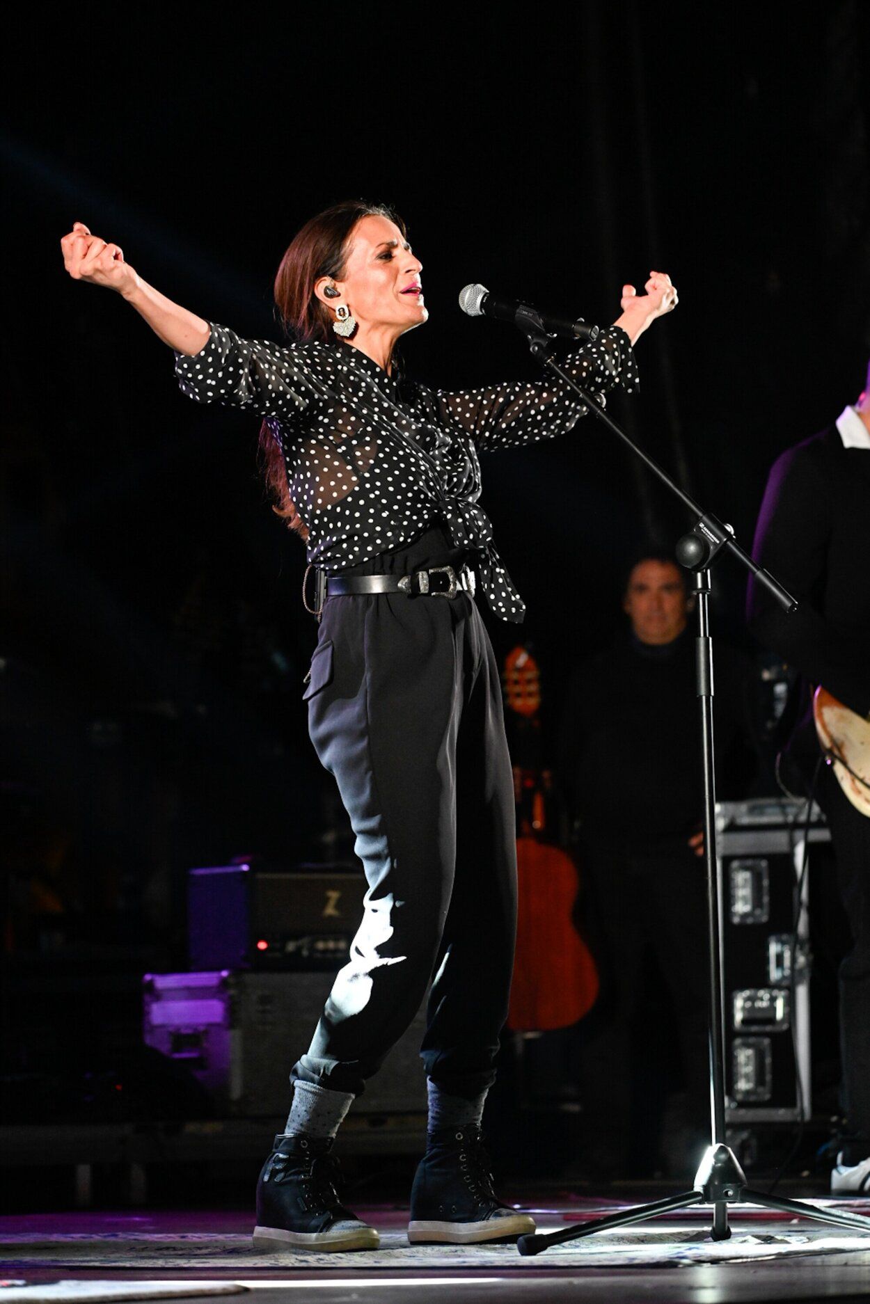 Irun vibra con el concierto de Bebe