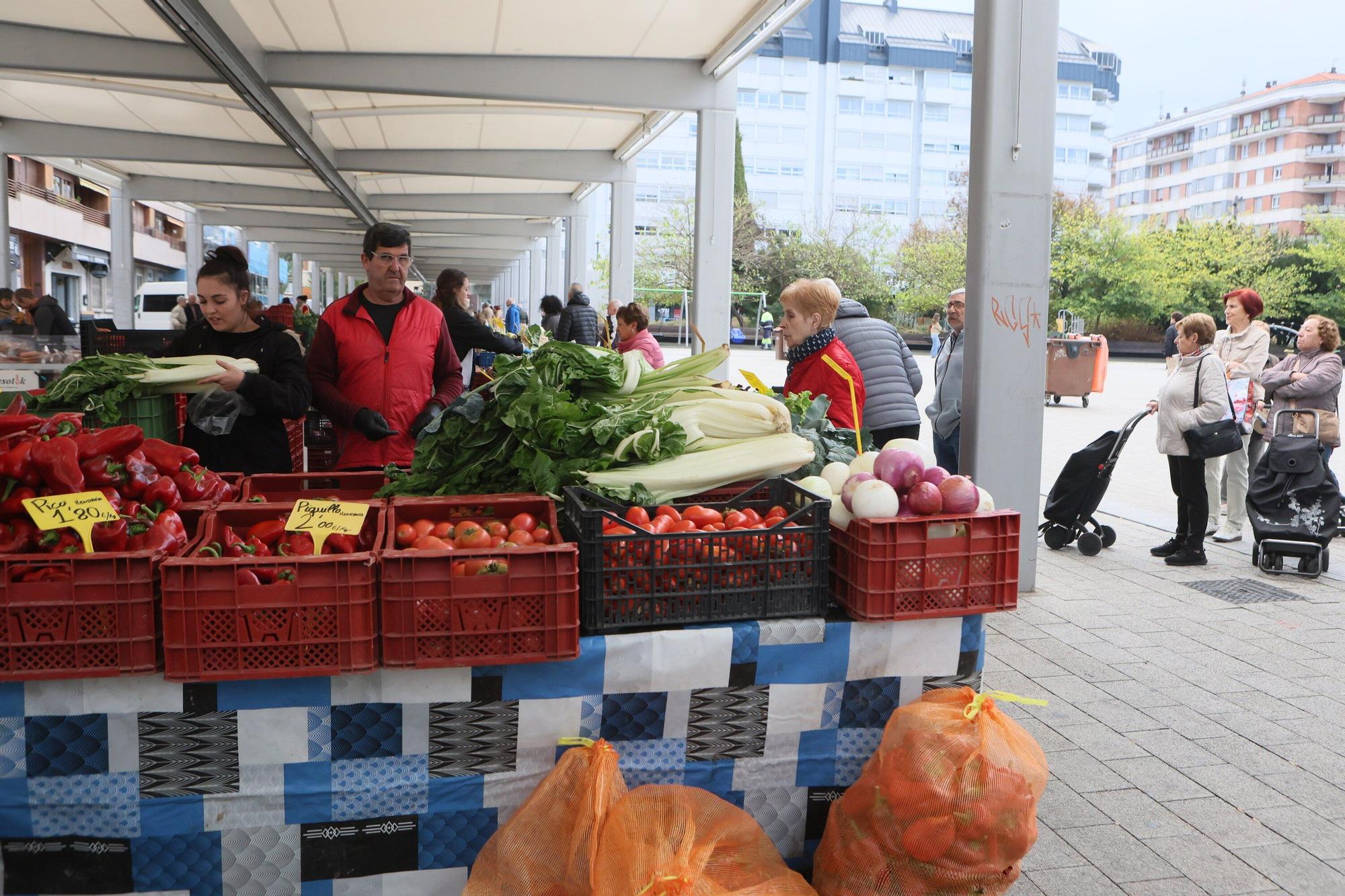 En imágenes: Mayor presencia policial en el mercado de Santa Bárbara