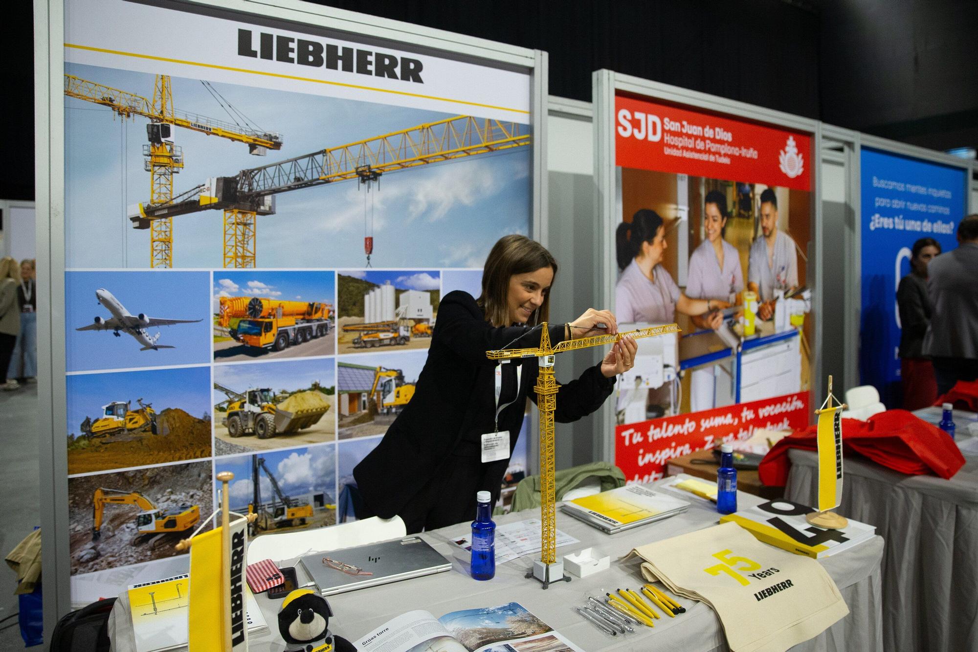 Fotos de la apertura del Encuentro de Empleo y Emprendimiento en la UPNA