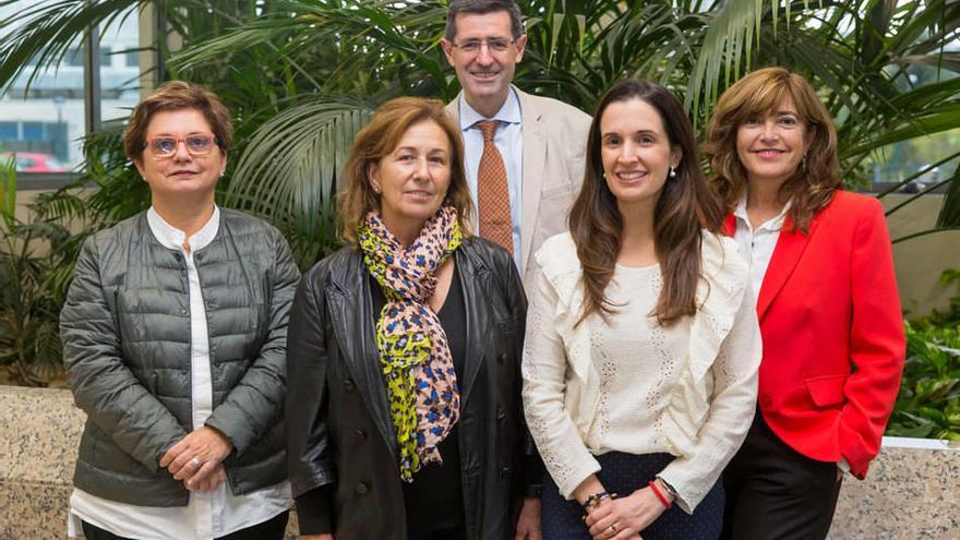 De izquierda a derecha: Marta Ferrer, Ana Tabar, Gabriel Gastaminza, Carmen D’Amelio y Blanca García Figueroa.